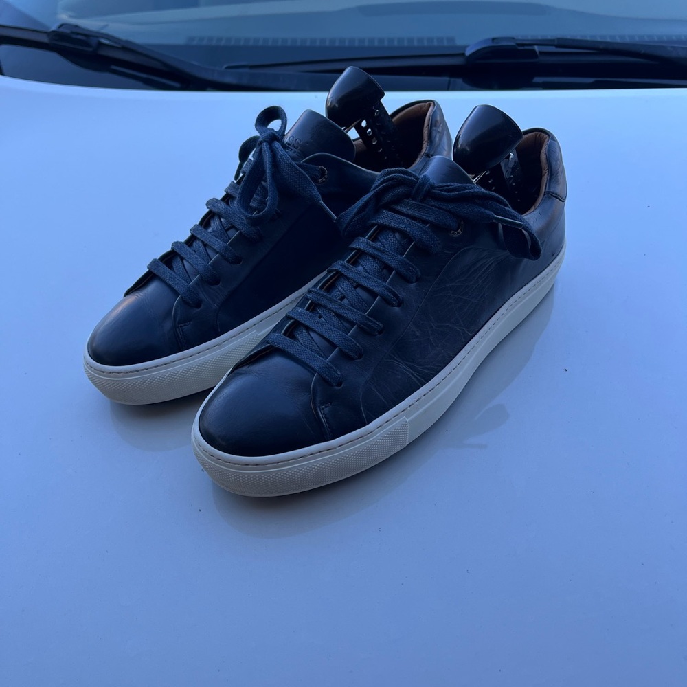 Hugo Boss Navy Italian Leather Sneakers Size 7 Navy Blue White